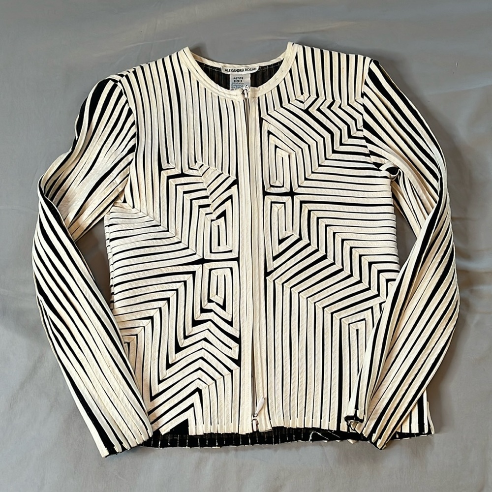 Alexandra Rosati Size 6P White on Black Mesh Zip-up Top